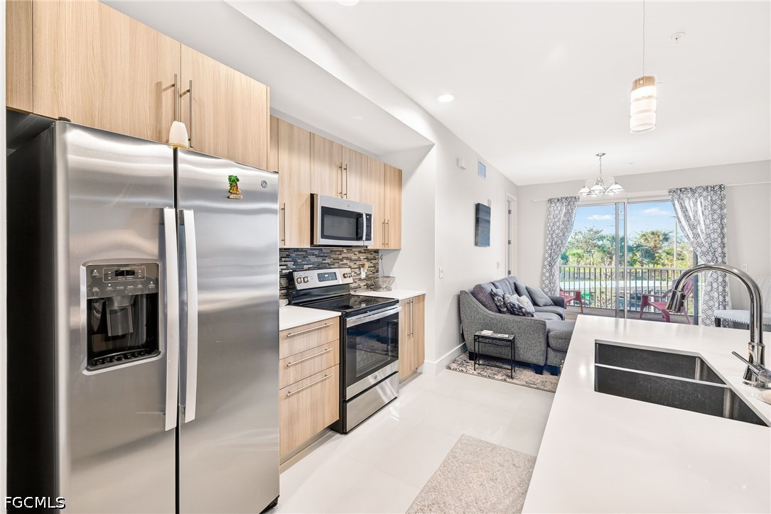2 Bed Condominium for Sale in Royal Pointe, photo 9