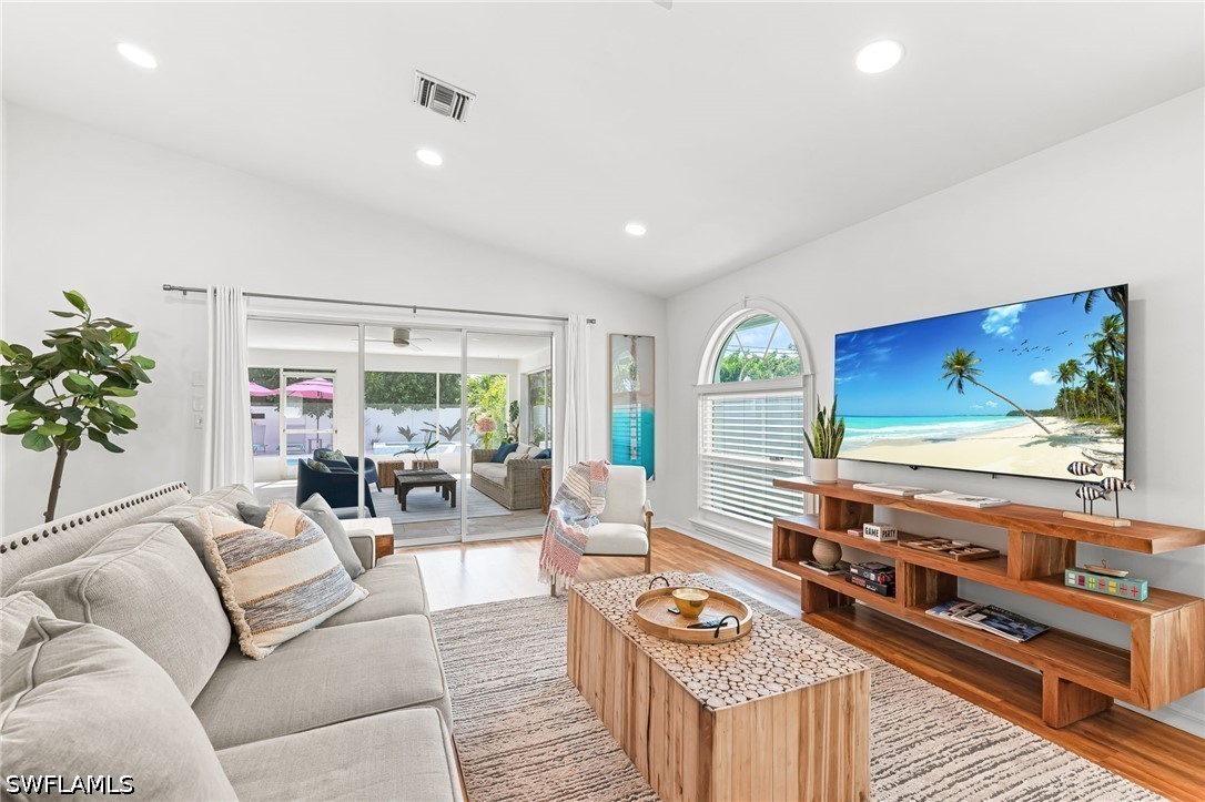 3 Bed Pool Home for Sale in Naples Park, photo 9