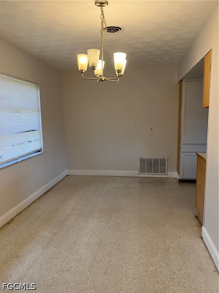 3 Bed SingleFamilyResidence for Sale in Fort Myers, photo 9