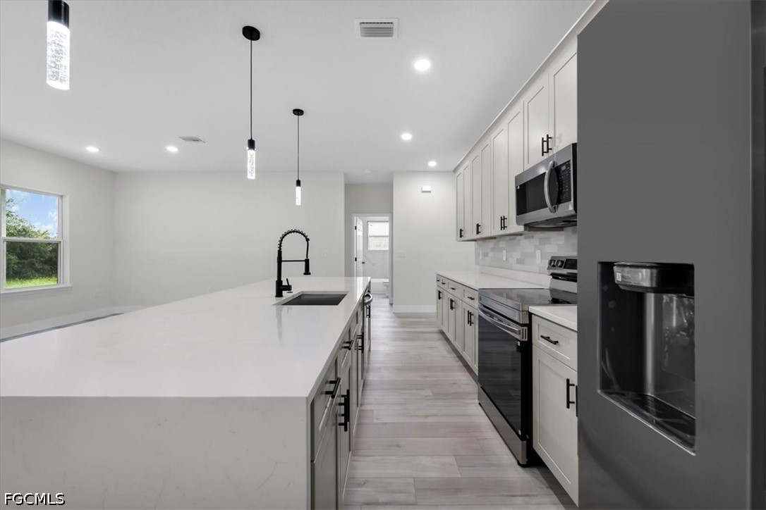 4 Bed SingleFamilyResidence for Sale in Sun N Lakes, photo 9