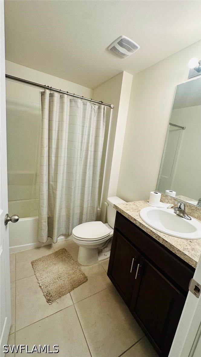 3 Bed SingleFamilyResidence for Sale in Lehigh Acres, photo 9