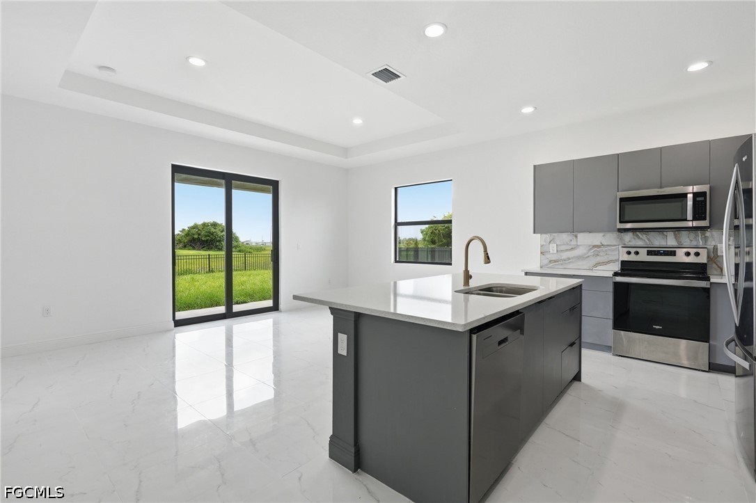 4 Bed SingleFamilyResidence for Sale in Port Labelle, photo 9