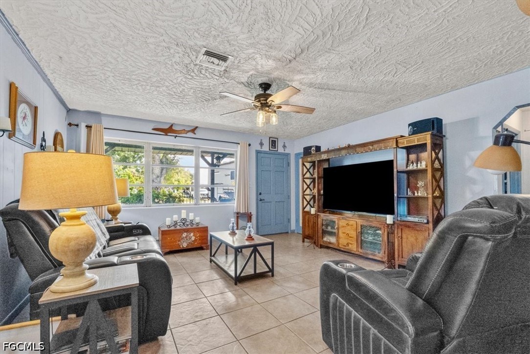 3 Bed SingleFamilyResidence for Sale in Clewiston, photo 9