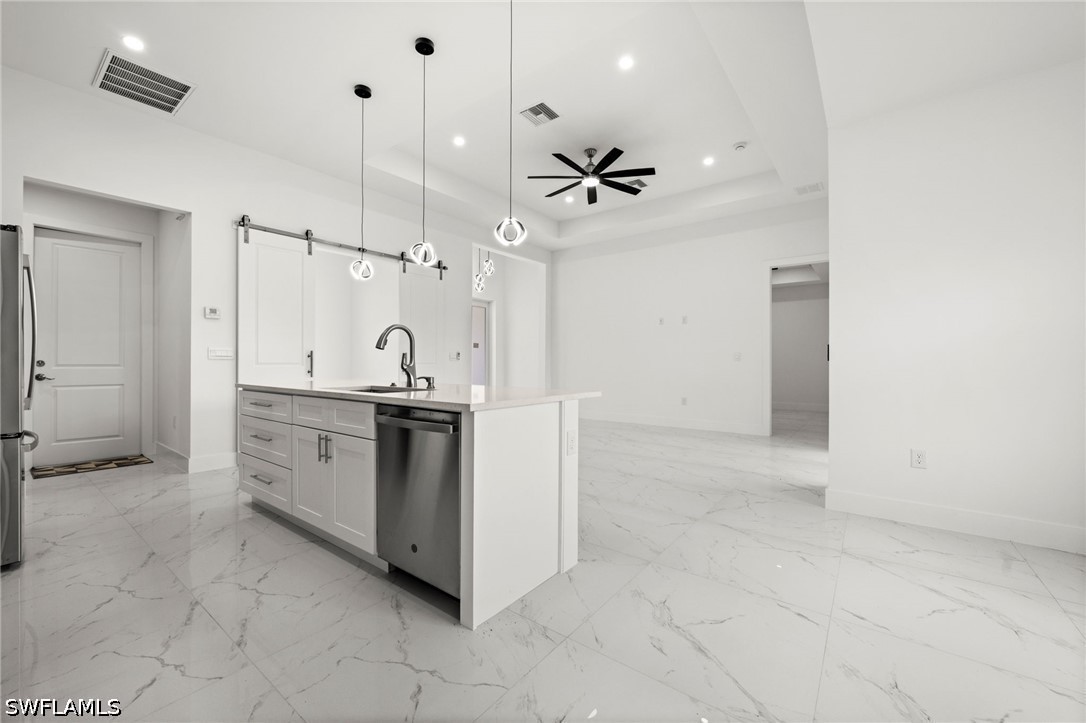 3 Bed SingleFamilyResidence for Sale in Lehigh Acres, photo 9