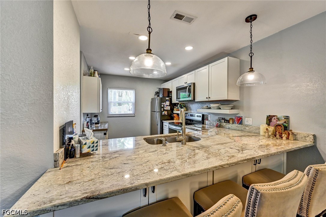 2 Bed Pool Home for Sale in Caloosa Bayview, photo 9