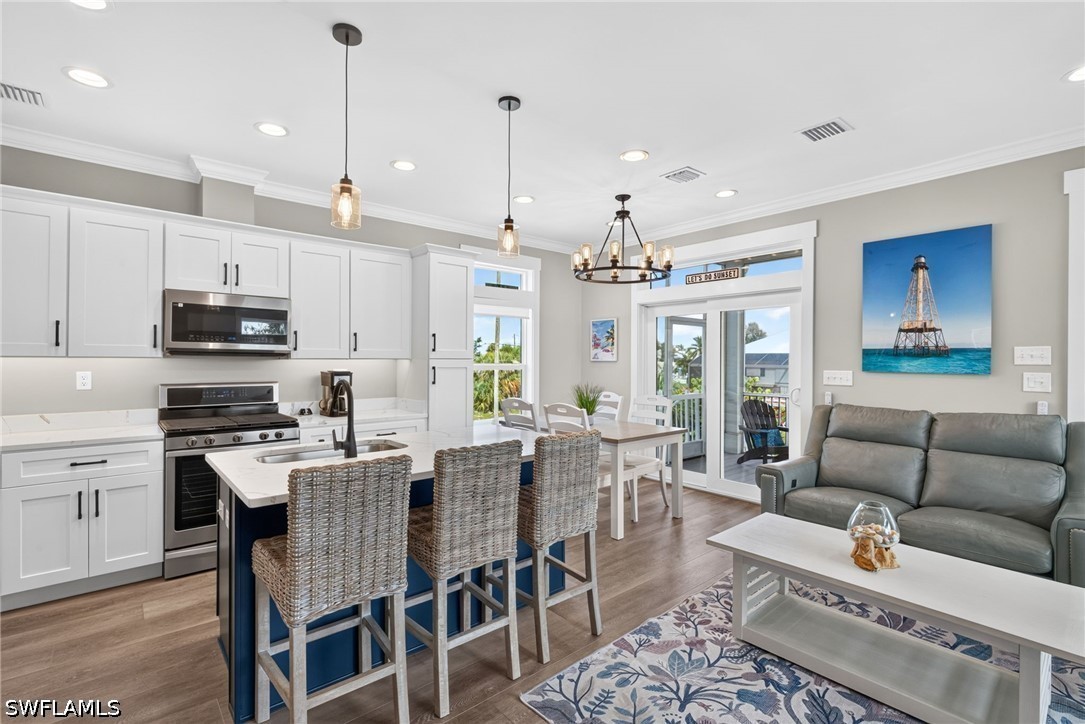 3 Bed Waterfront Home for Sale in Shell Mound Park, photo 9