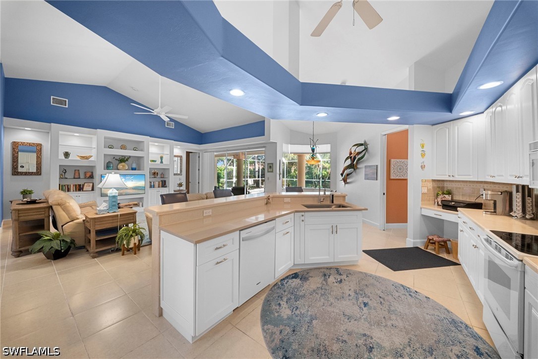 3 Bed Pool Home for Sale in Spanish Wells, photo 9