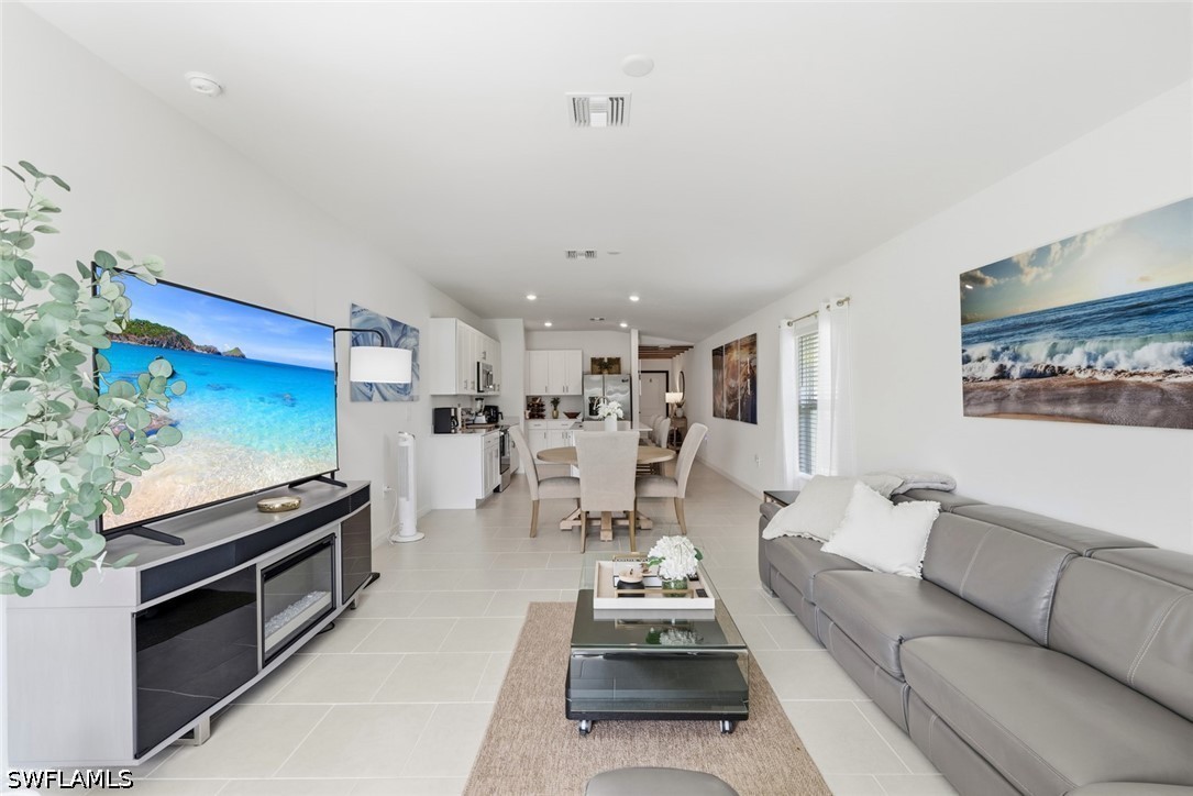 3 Bed Waterfront Home for Sale in Fort Myers, photo 9