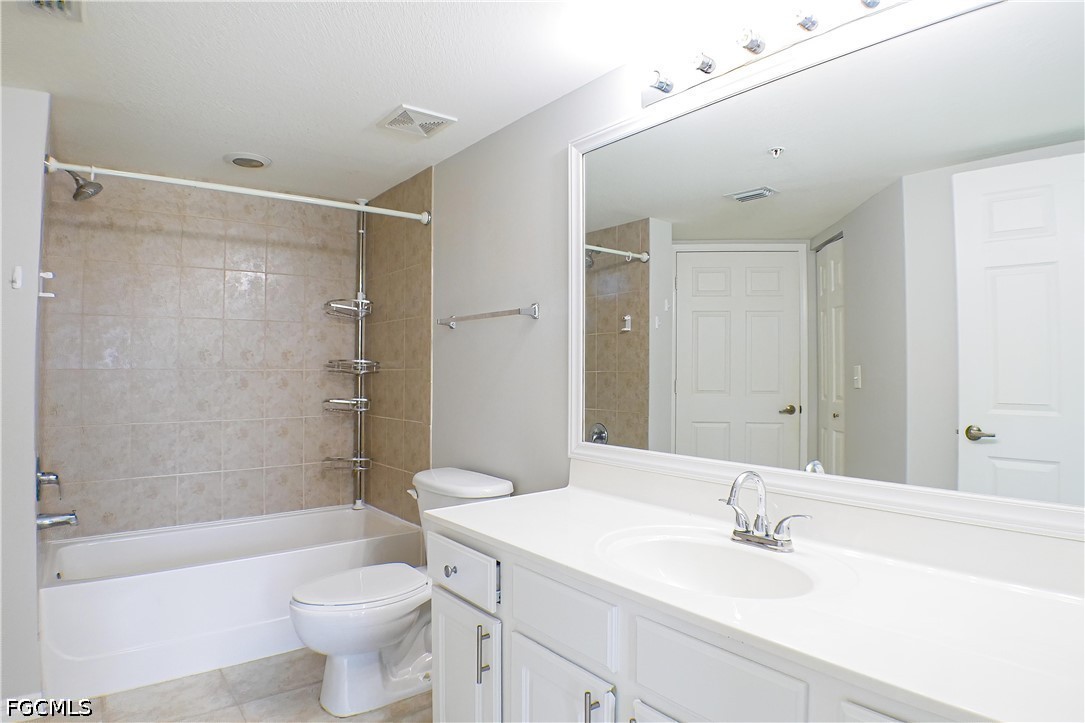 2 Bed Condominium for Sale in The Residence, photo 9