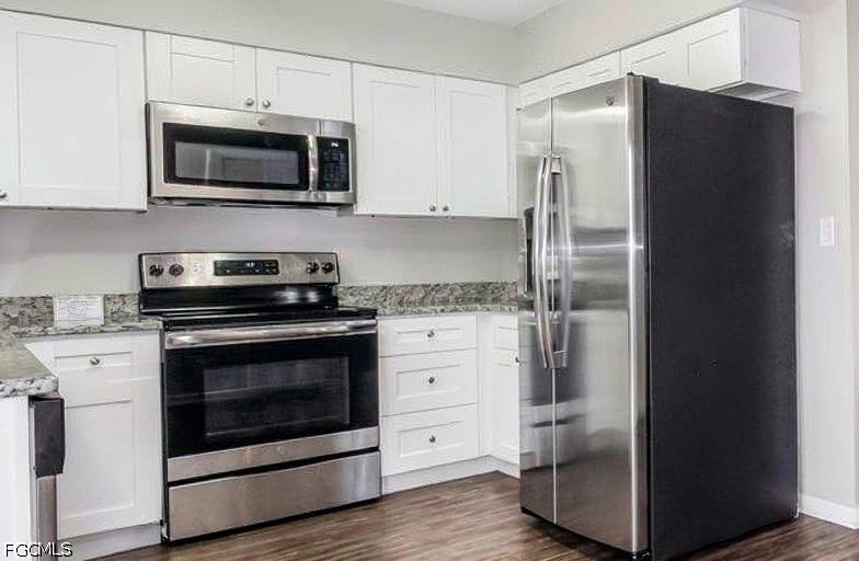 3 Bed SingleFamilyResidence for Sale in St Petersburg, photo 9