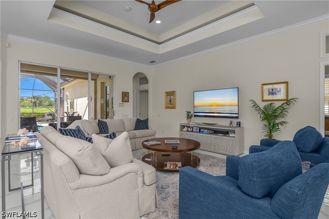 3 Bed Pool Home for Sale in The Links, photo 9