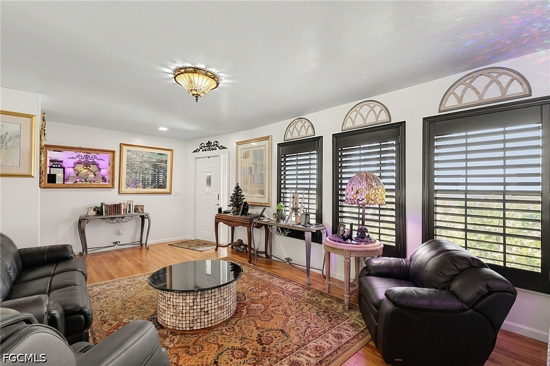 3 Bed Pool Home for Sale in Cape Coral, photo 9