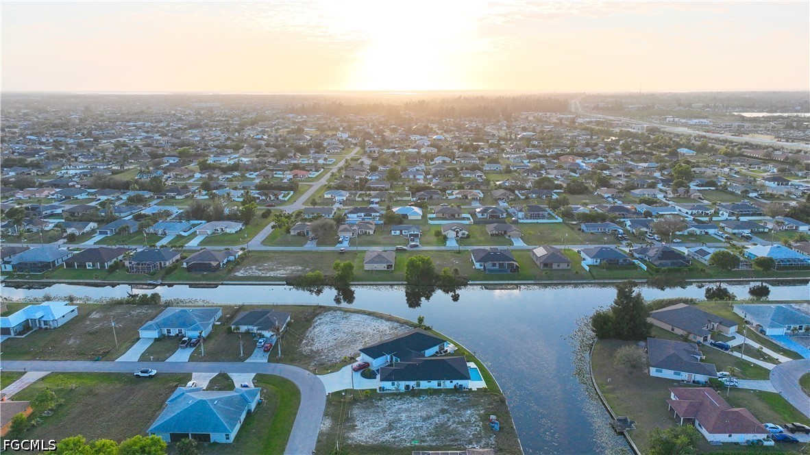 Waterfront Home for Sale in Cape Coral, photo 9
