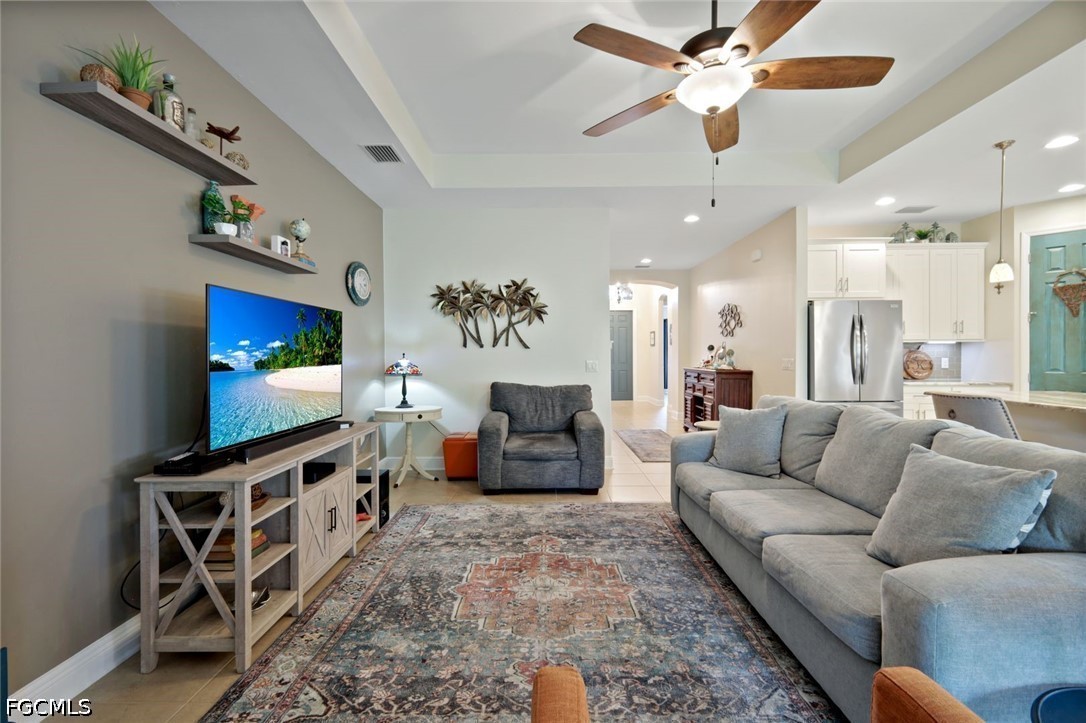 3 Bed SingleFamilyResidence for Sale in Banyan Bay, photo 9