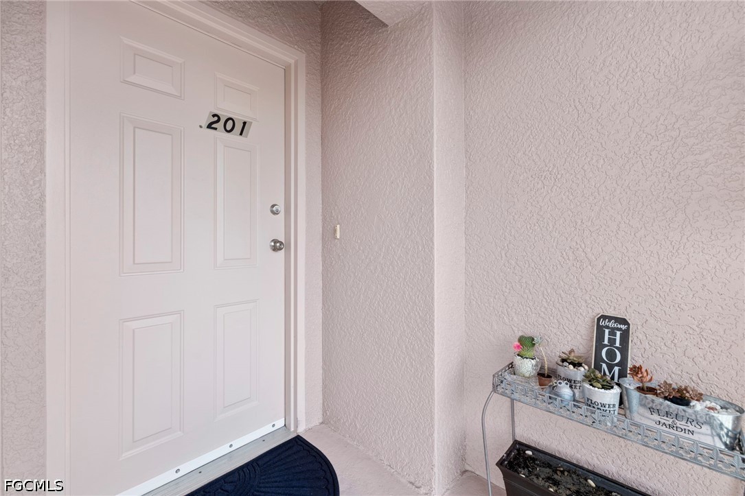 2 Bed Condominium for Sale in Cape Coral, photo 9