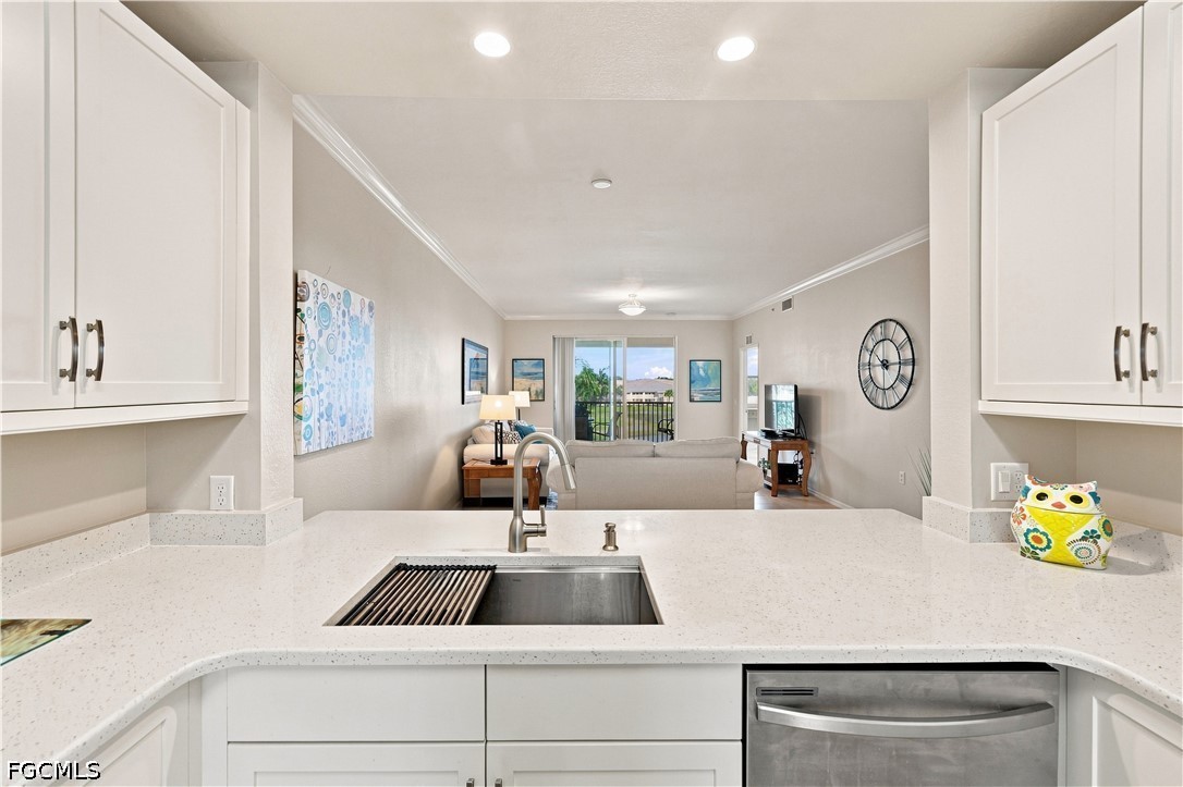 2 Bed Waterfront Home for Sale in Osprey Cove, photo 9
