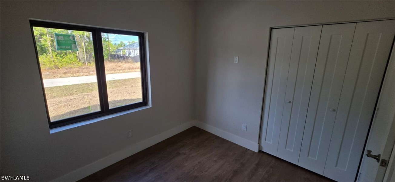 3 Bed SingleFamilyResidence for Sale in Lehigh Acres, photo 9