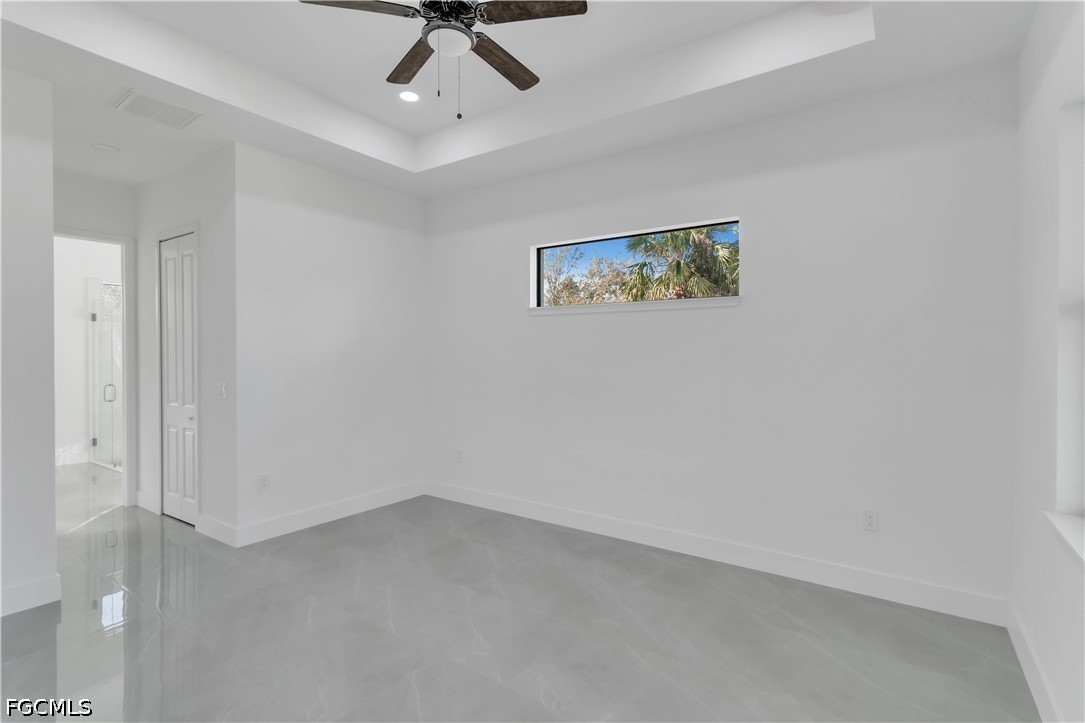 4 Bed SingleFamilyResidence for Sale in Lehigh Acres, photo 9