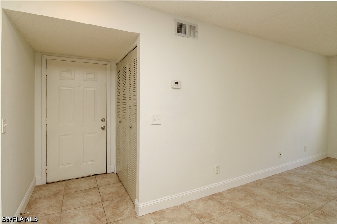 1 Bed Condominium for Sale in Oasis, photo 9