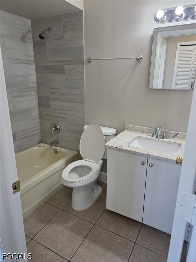 2 Bed Duplex for Sale in Cape Coral, photo 9