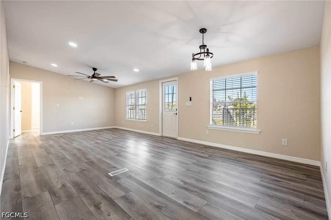 4 Bed ManufacturedHome for Sale in Alva, photo 9
