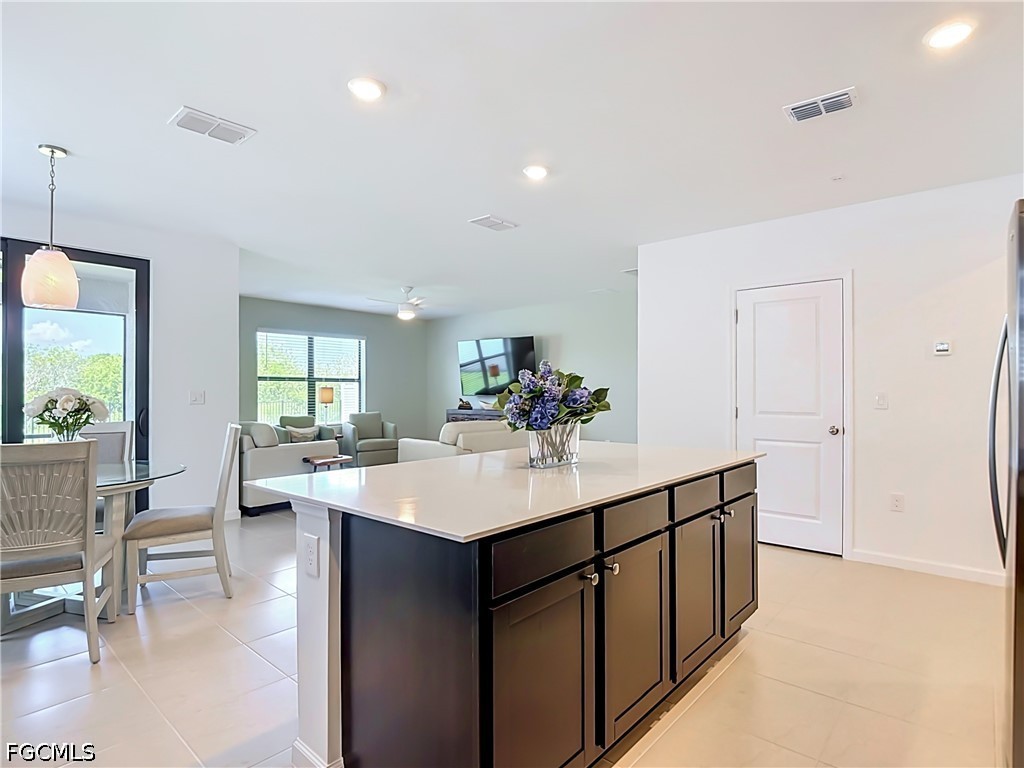 4 Bed SingleFamilyResidence for Sale in Caloosa Cove, photo 9