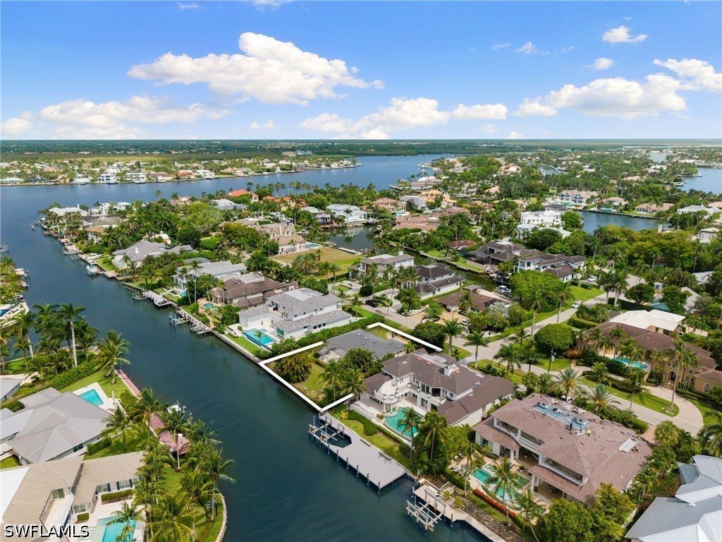 3 Bed Pool Home for Sale in Aqualane Shores, photo 9