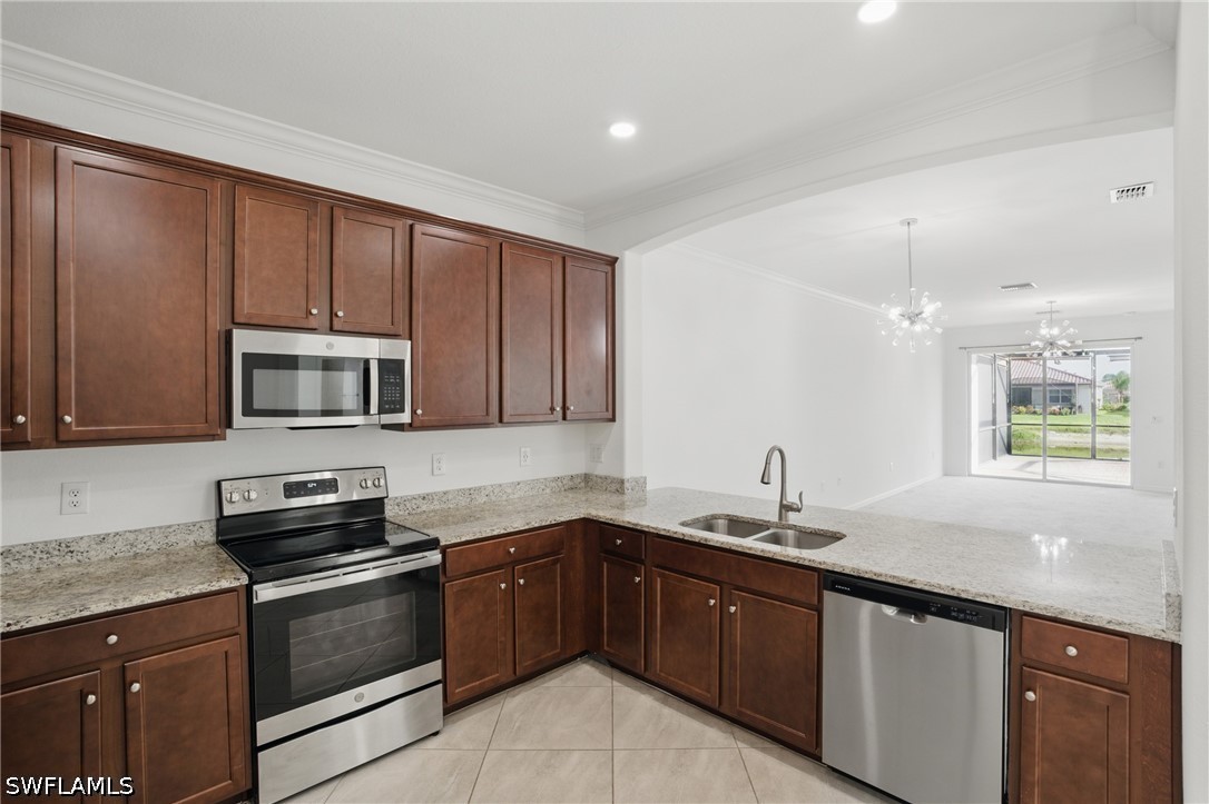 3 Bed Waterfront Home for Sale in Naples, photo 9