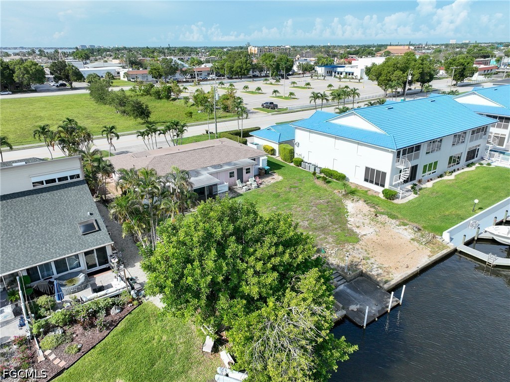 4 Bed Waterfront Home for Sale in Cape Coral, photo 9