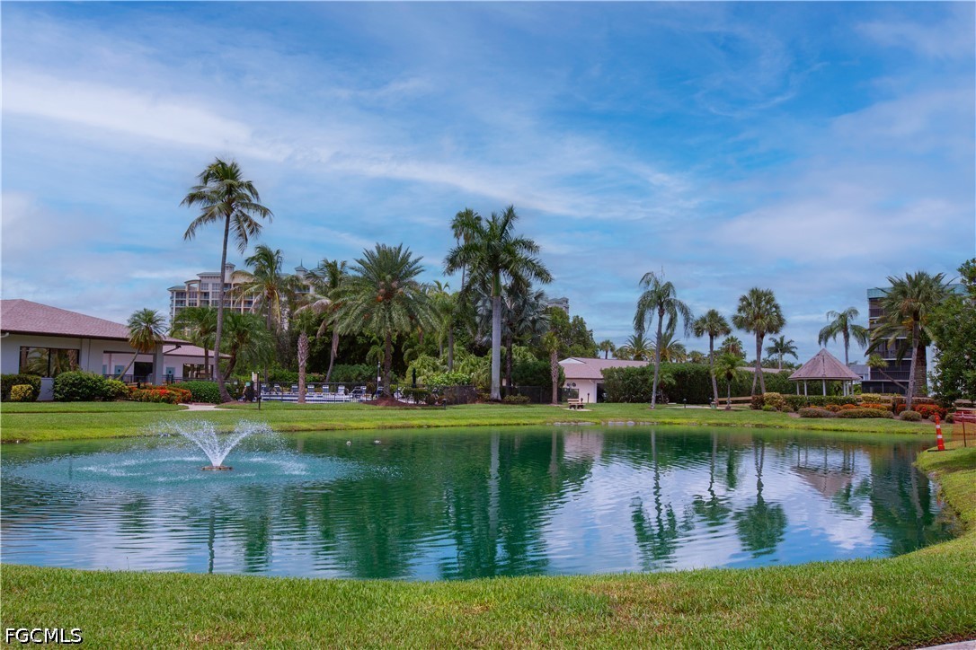 1 Bed Waterfront Home for Sale in Schooner Bay, photo 9