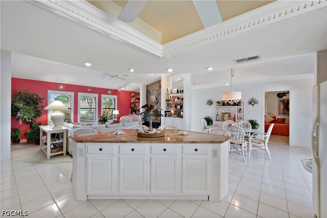 3 Bed Pool Home for Sale in Cape Coral, photo 9