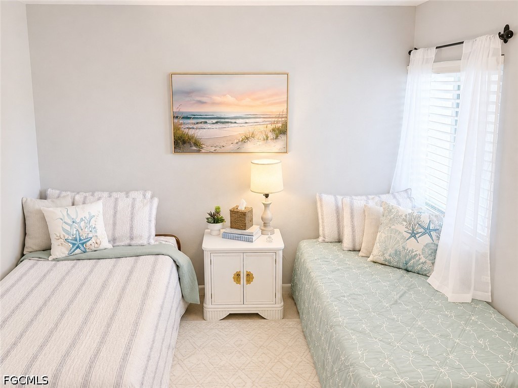 2 Bed Waterfront Home for Sale in Fort Myers, photo 9