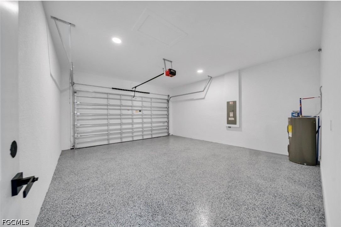 4 Bed SingleFamilyResidence for Sale in Lehigh Acres, photo 9