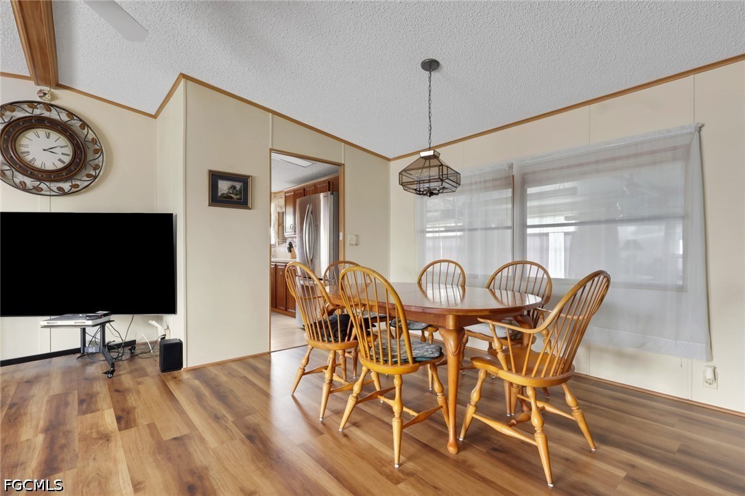 2 Bed ManufacturedHome for Sale in Tamiami Village, photo 9