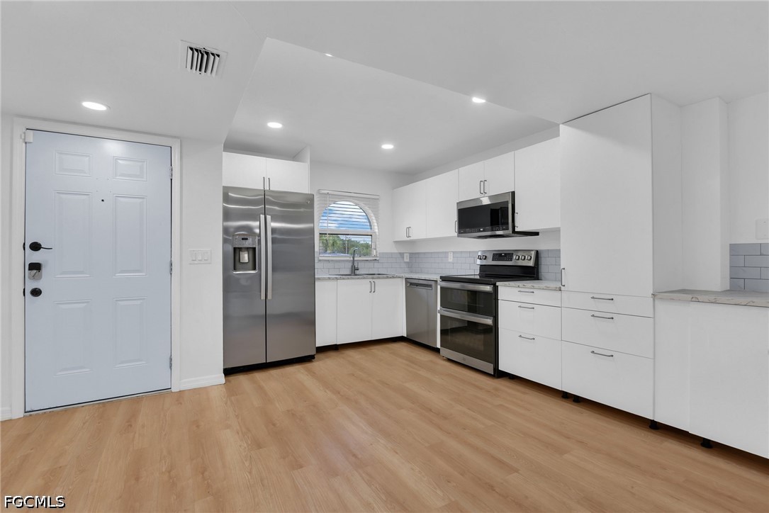 2 Bed Townhouse for Sale in Sunset Lake Condo, photo 9