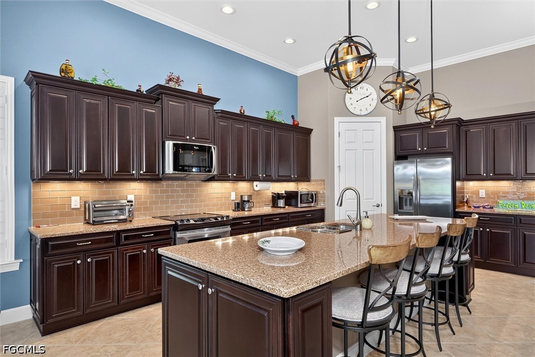 3 Bed Pool Home for Sale in Somerset, photo 9