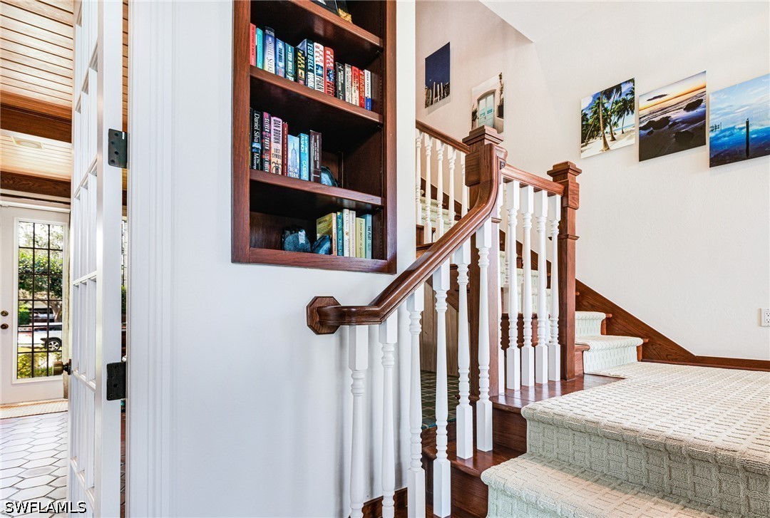 5 Bed Pool Home for Sale in Fort Myers, photo 9
