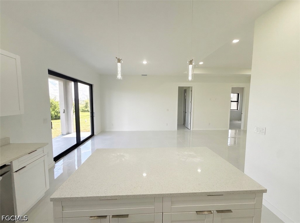 4 Bed SingleFamilyResidence for Sale in Cape Coral, photo 9