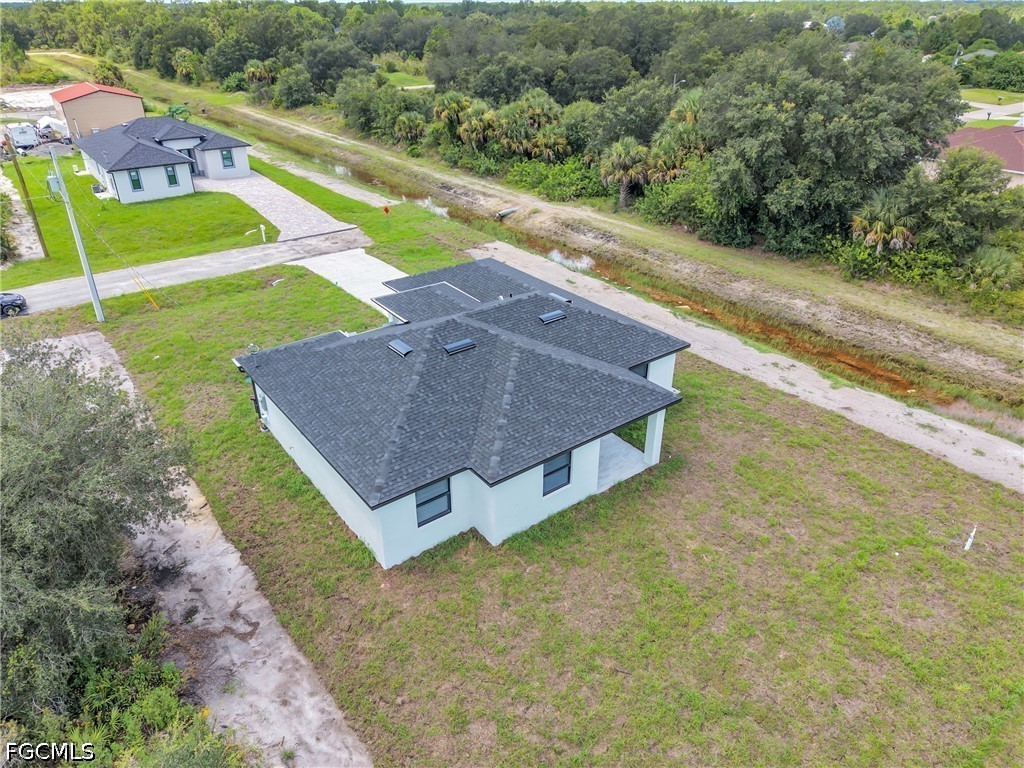 4 Bed SingleFamilyResidence for Sale in Lehigh Acres, photo 9