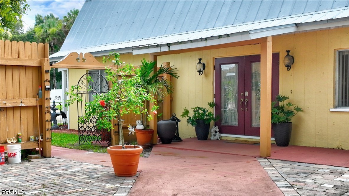 3 Bed SingleFamilyResidence for Sale in Labelle, photo 9