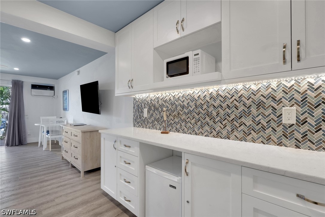 Waterfront Home for Sale in Cove Inn, photo 9