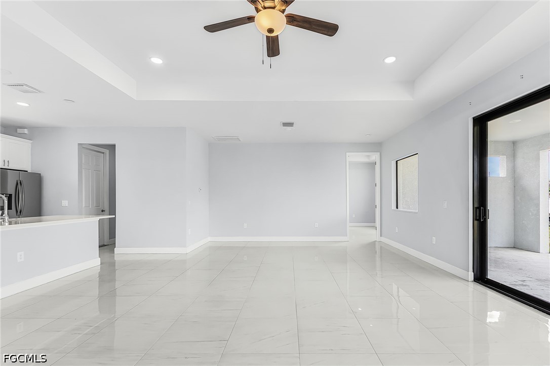 3 Bed SingleFamilyResidence for Sale in Cape Coral, photo 9