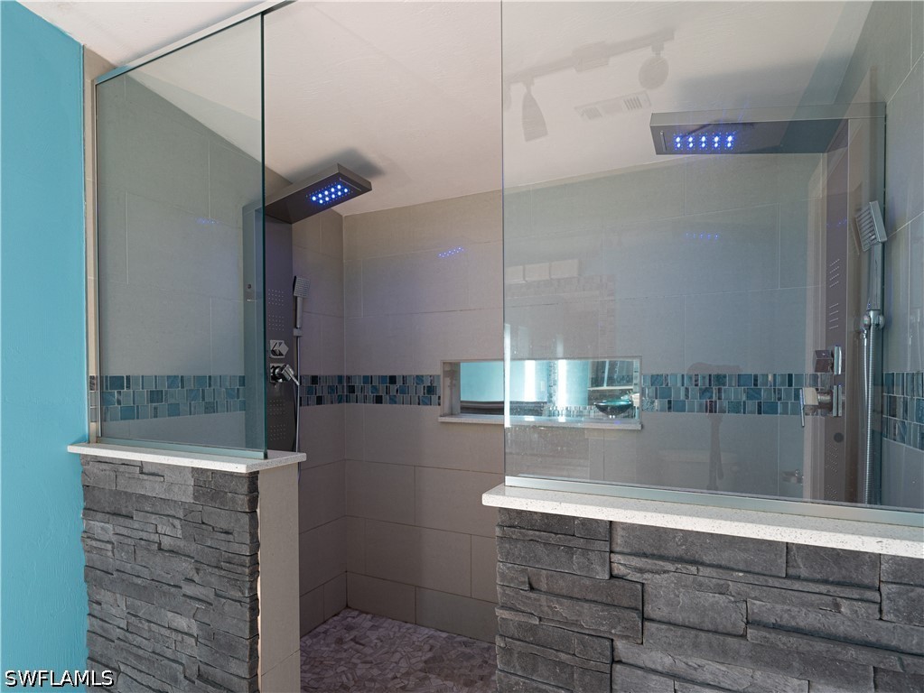 3 Bed Pool Home for Sale in Not Applicable, photo 9