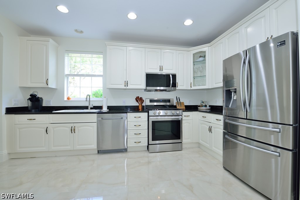 3 Bed Condominium for Sale in Cherry Oaks, photo 9