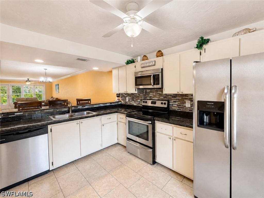 2 Bed Condominium for Sale in Winterpark, photo 9