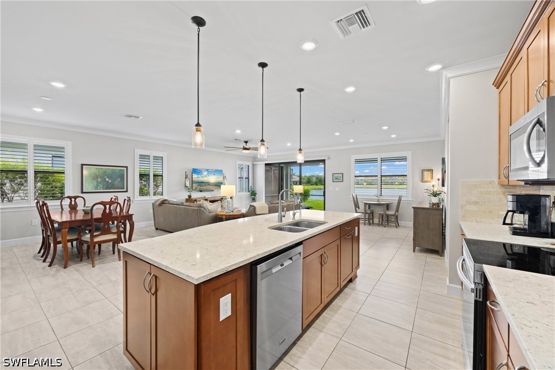 4 Bed Waterfront Home for Sale in Westbrook, photo 9