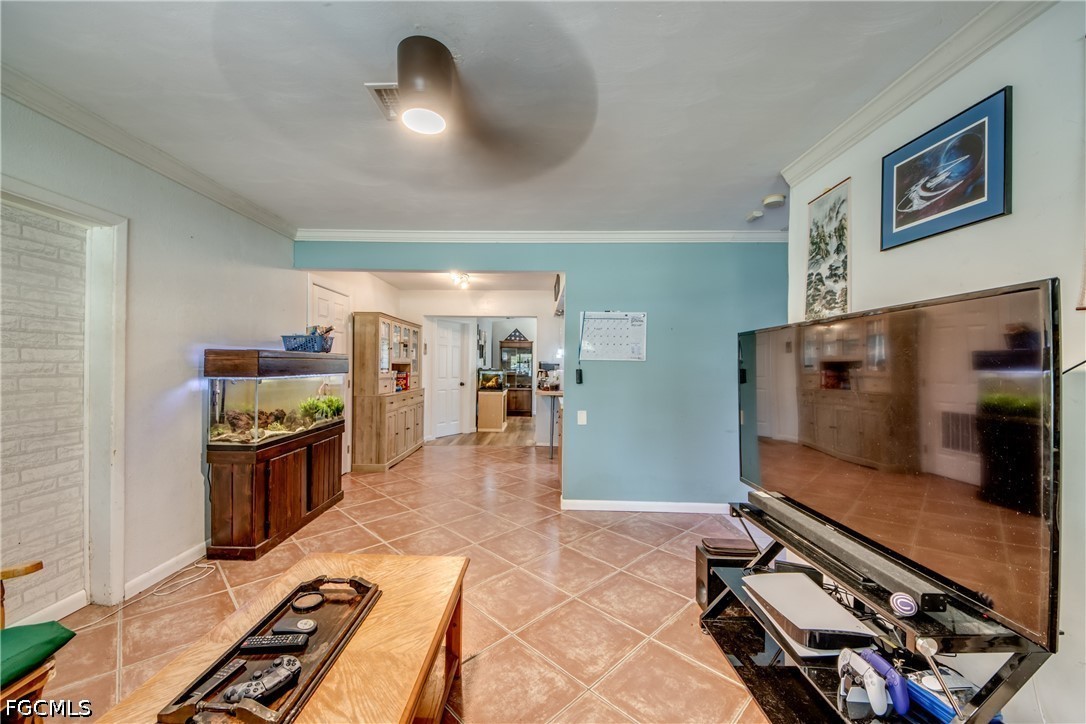 4 Bed SingleFamilyResidence for Sale in North Fort Myers, photo 9