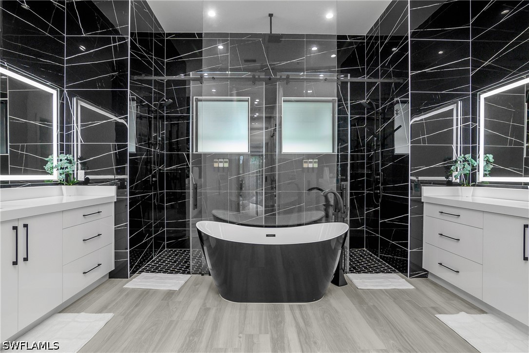 4 Bed Pool Home for Sale in Naples, photo 9