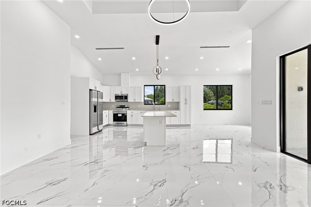 4 Bed SingleFamilyResidence for Sale in Clewiston, photo 9