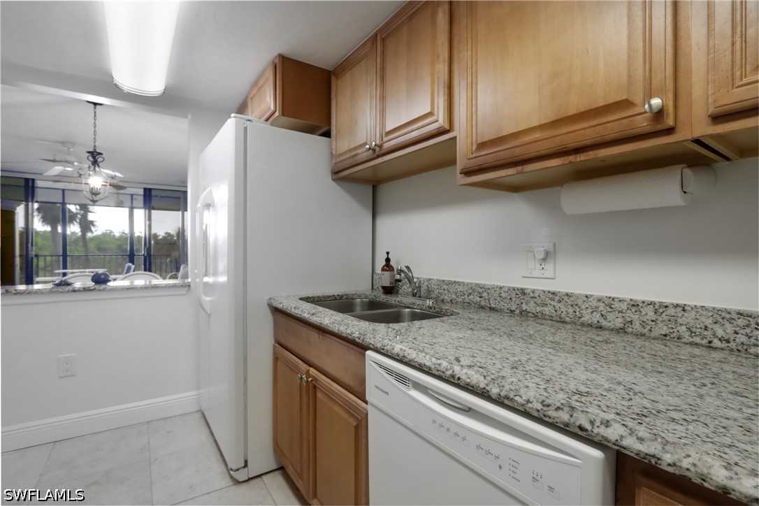 1 Bed Waterfront Home for Sale in Naples, photo 9